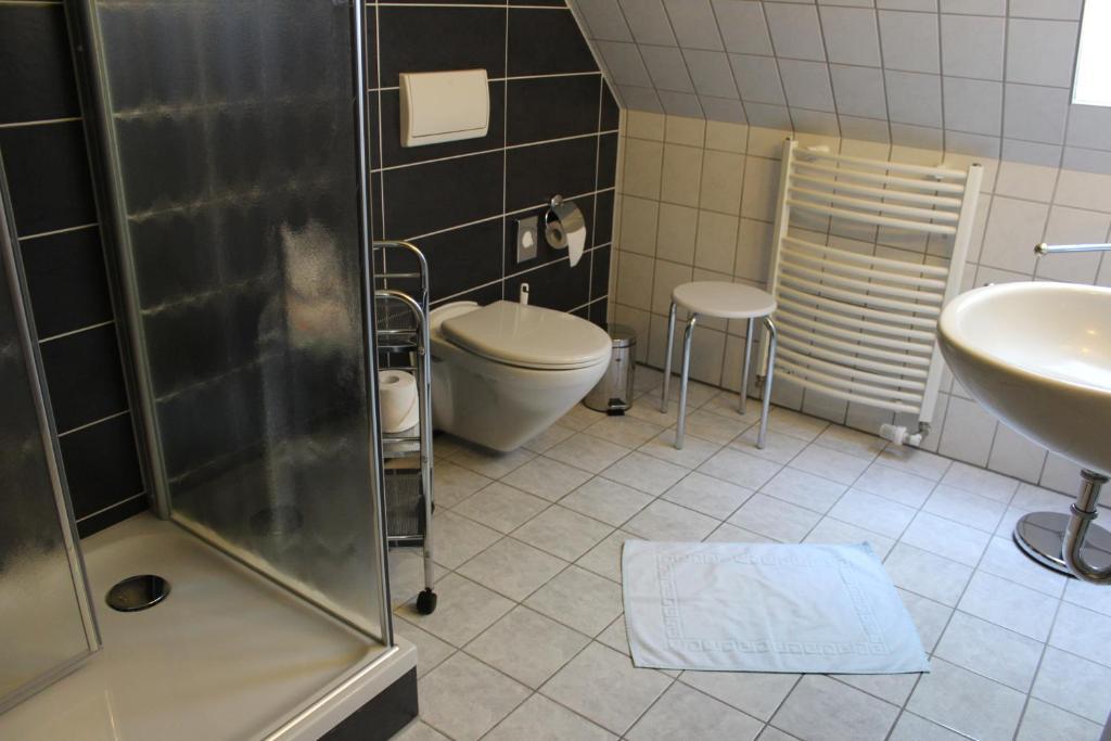 Gasthof Zur Guten Quelle Шверін Номер фото